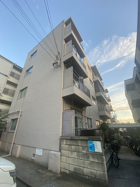 近松ハイツの外観