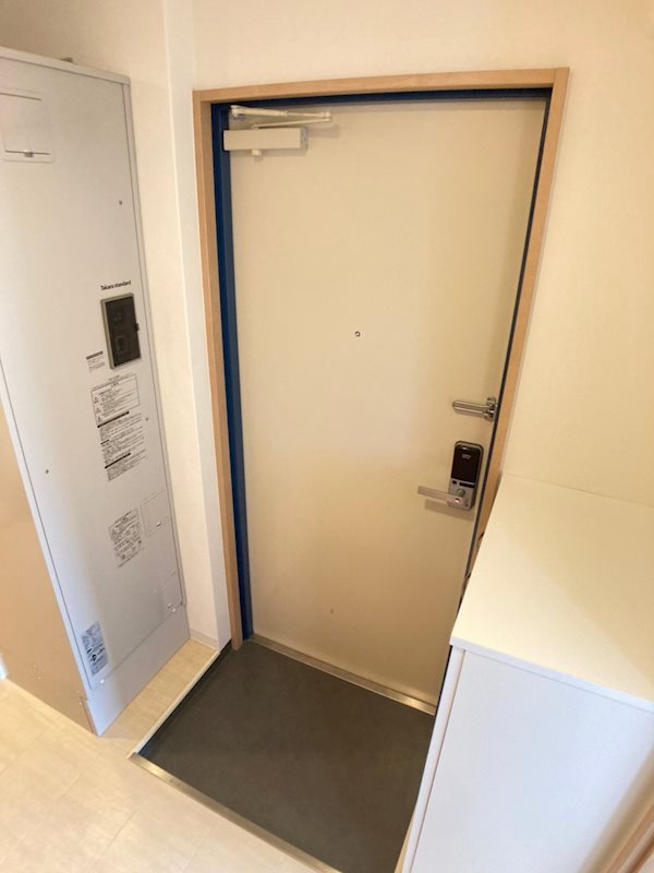 ラ・フォンテ松屋町の玄関