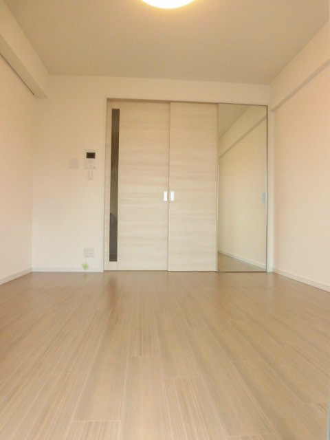 アーバネックスみなと元町の居間・リビング
