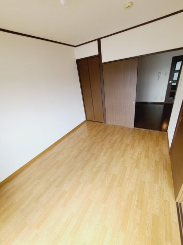 ヴィエント信和の居間・リビング