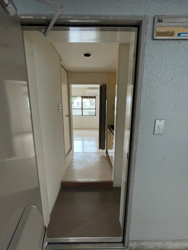 ライフイン芦屋弐番館の玄関