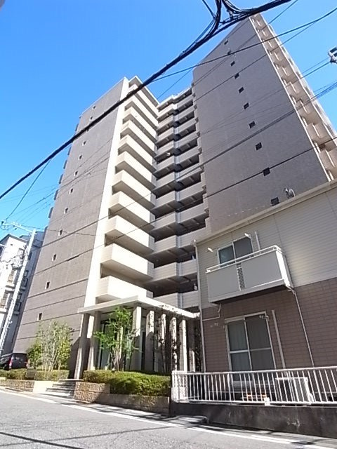 レジュールアッシュ神戸元町の外観