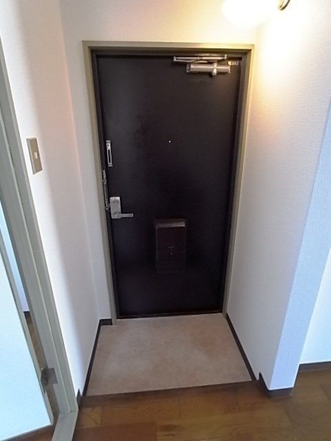 プチ・シェ・モアの玄関