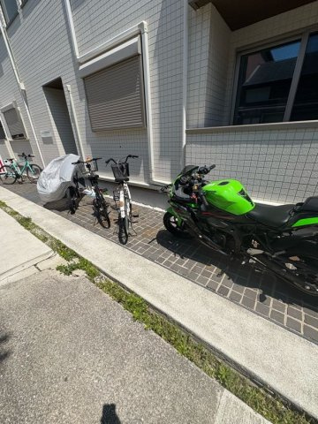 グランメール浜中町の駐車場