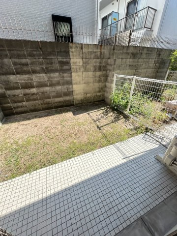 パラツィーナ甲子園口Ⅰの庭