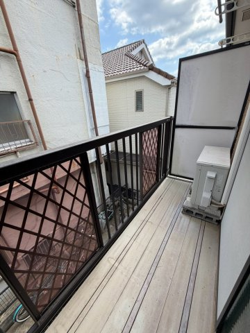 芦屋川ハイツのバルコニー
