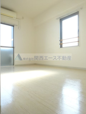 【居間・リビング】 | アールパンション高井田