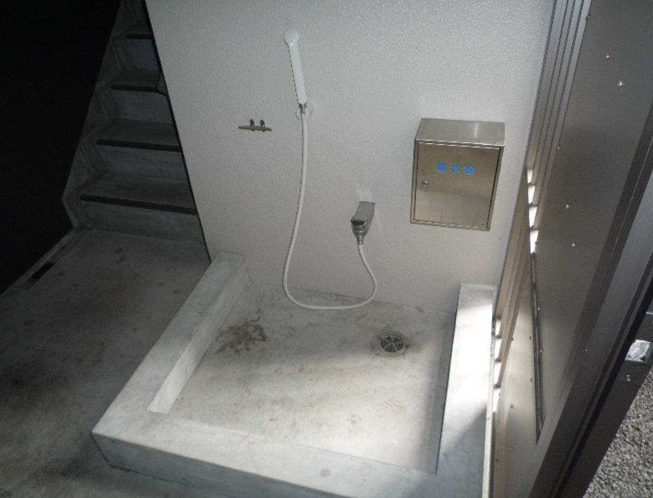 エステムコート難波サウスプレイスⅣパークグレイスのその他共用部分|エステムコート難波サウスプレイスⅣパークグレイス　ペット専用足洗い場