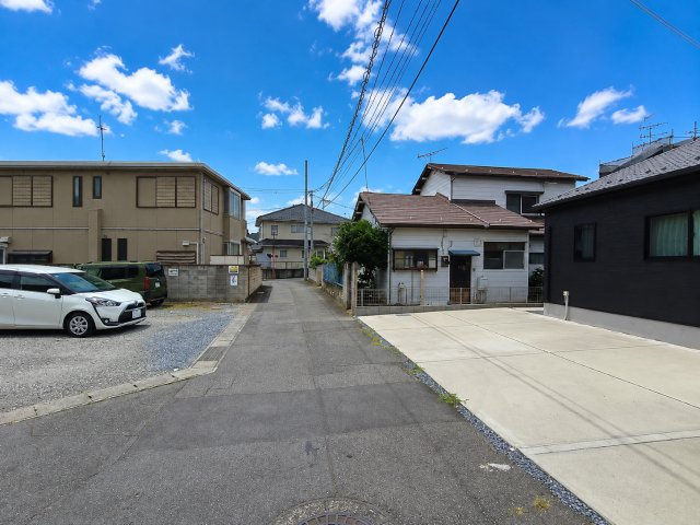 高崎市石原町中古住宅の駐車場|現地撮影