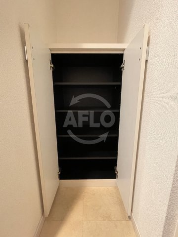 サムティ中之島WESTの収納|サムティ中之島WEST　シューズボックス