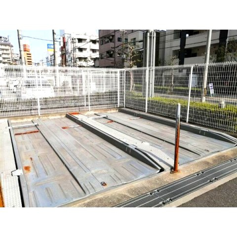 【駐車場】アーバンエース西中島パル 