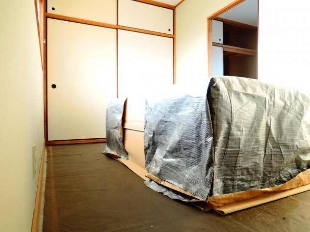西町ロイヤルマンションの寝室