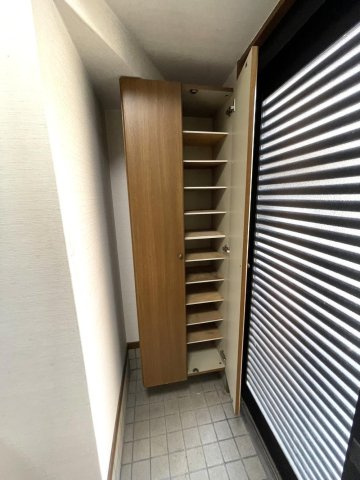 八島町　中古一戸建ての収納|玄関収納
■物件内覧・資金計画相談・住宅ローン相談、リフォーム相談、お問合せ受付中■
※当日・翌日のご内覧、ご相談はお電話でのお問合せがスムーズです！