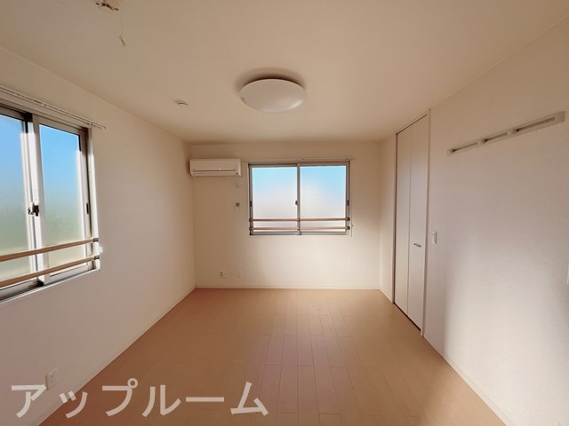 アークの内装