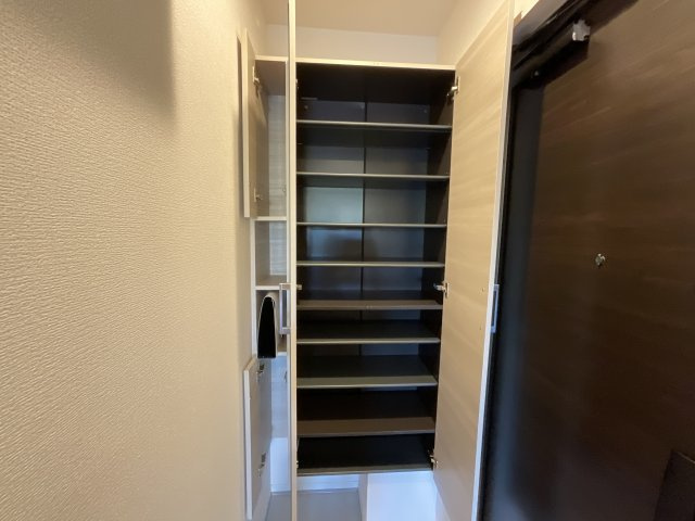 【収納】 | セルファ　メゾン三田 | 大きなスペースがあり、収納には困りません
