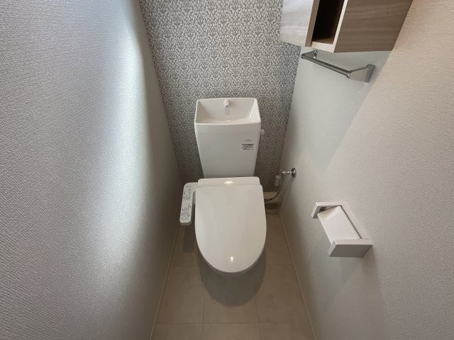 【トイレ】 | セルファ　メゾン三田 | 落ち着いた色調のトイレです