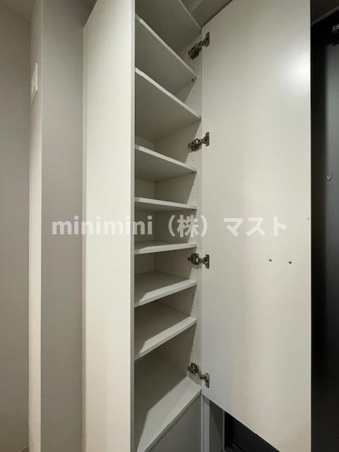 SUMMIT（サミット）の収納