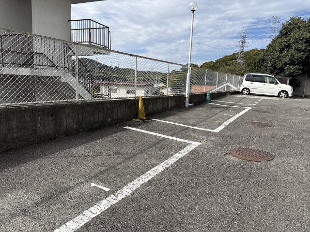 スカイコート姫路の駐車場