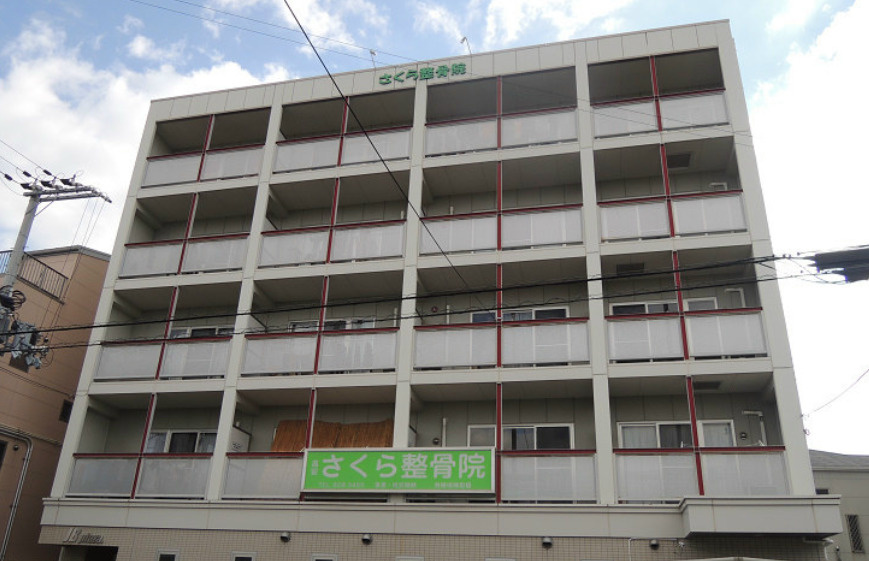 JB PLAZAの外観