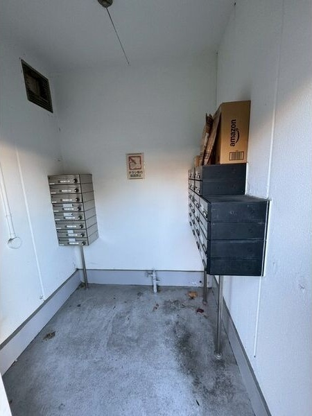 ステータスアパートメント長久手のロビー
