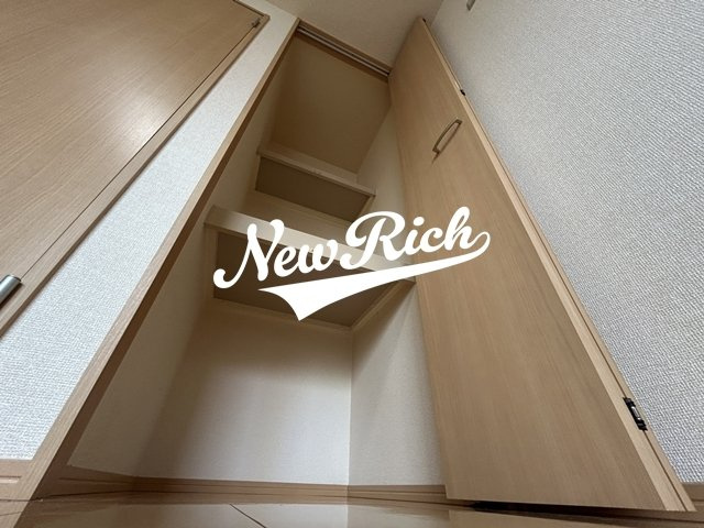 高崎市八千代町３丁目のアパートの収納