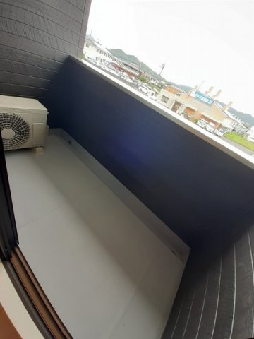 ラテ　ルーナのバルコニー