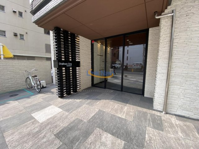 【エントランス】 | シャローズワン立売堀