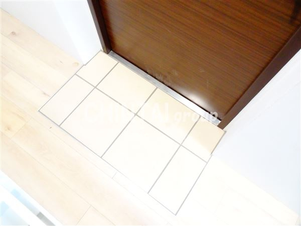 アレッタ笹塚の玄関