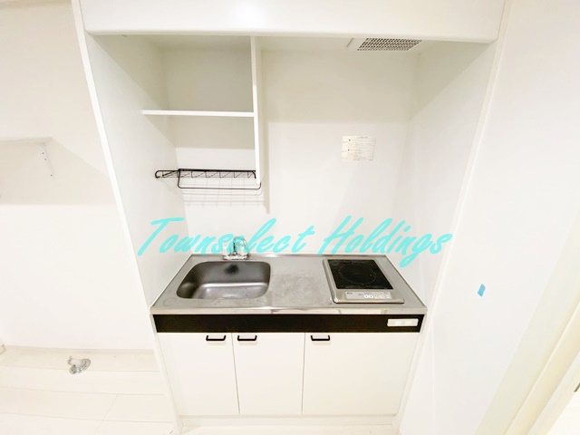鎌倉市台２丁目のアパートのキッチン|広々としたキッチンです♪