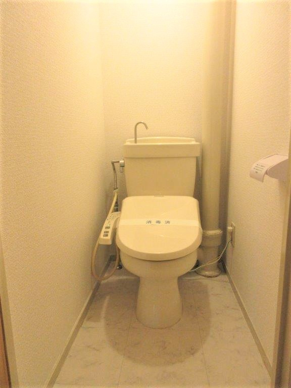 てんぐ屋西新ビルのトイレ|シンプルで使いやすいトイレです