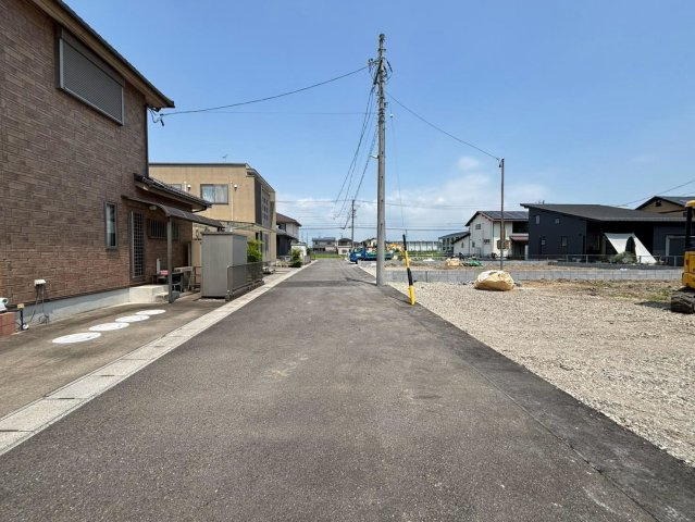 タマタウン　瑞穂市十九条　全4区画分譲の前面道路含む現地写真|「現地（2026年8月3日）撮影」　
■前面道路　
■ヤマダ不動産　株式会社リライフ