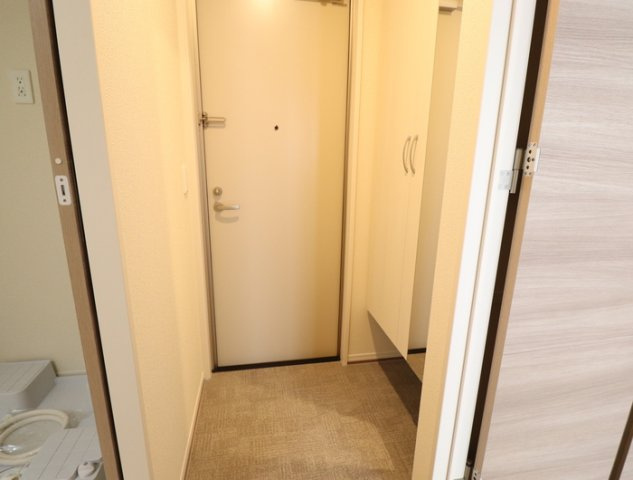 熊本市中央区国府３丁目のアパートの玄関