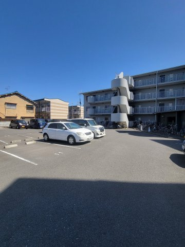 ウエストプラザ