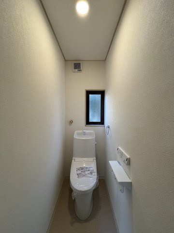 盛岡市小鳥沢一丁目　中古住宅のトイレ|トイレは1階と2階にございます