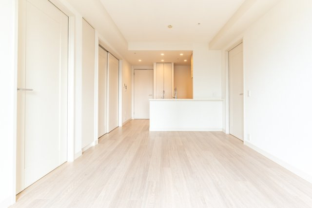 グランドメゾン新梅田タワー THE CLUB RESIDENCEの居間・リビング
