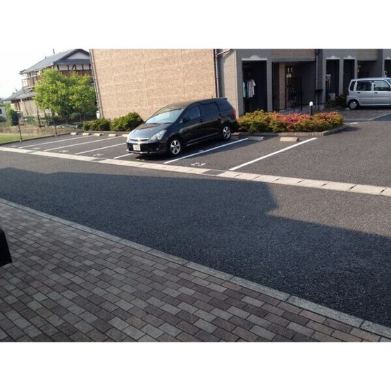 【駐車場】 | Casa Raffinato A棟 | 駐車場