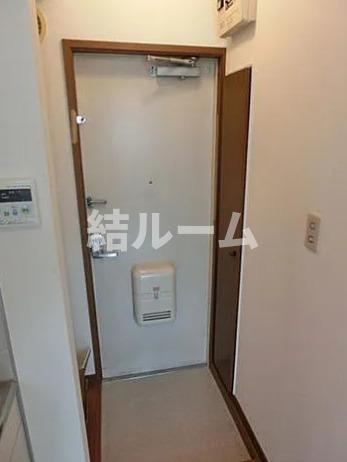 豊島区上池袋３丁目のアパートの玄関