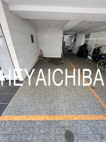 ビバリーホームズ根岸の駐車場