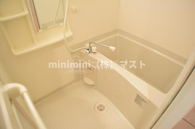 プレサンス難波元町の浴室
