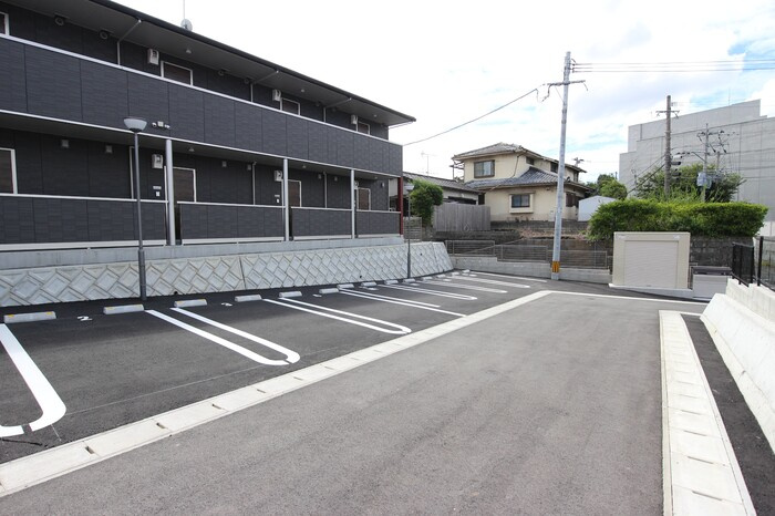 熊本市中央区渡鹿４丁目のアパートの駐車場