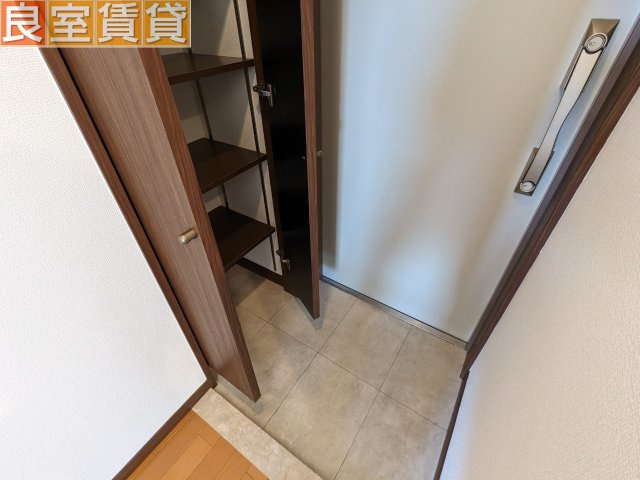 【玄関】 | ソレイルコート桜本町
