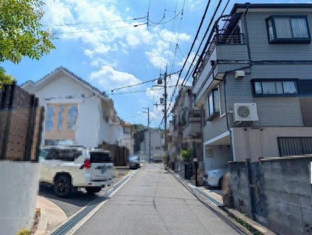 岡山東5丁目　中古一戸建ての前面道路含む現地写真|■物件内覧・資金計画相談・住宅ローン相談、リフォーム相談、お問合せ受付中■
※当日・翌日のご内覧、ご相談はお電話でのお問合せがスムーズです！