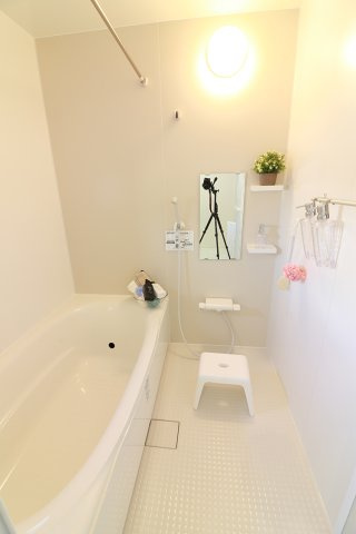 丸亀市　津森町⑩　太陽光つきオール電化住宅の浴室|同じ建築メーカーの仕様となります。実物とは異なることがございます。