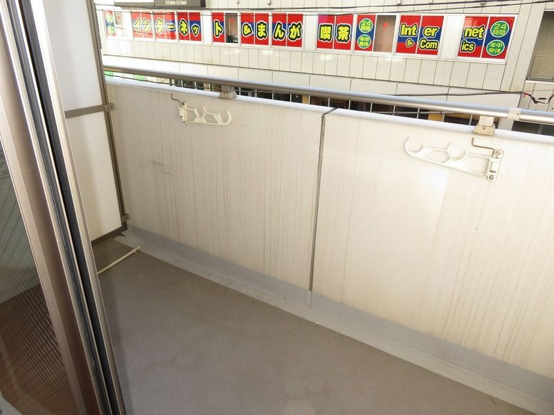 ドゥーエ浦安Ⅱ のバルコニー|他部屋参考写真
