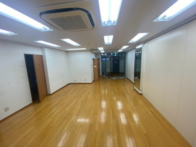 カネコビルの内装