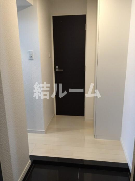 板橋区宮本町の賃貸マンションの玄関