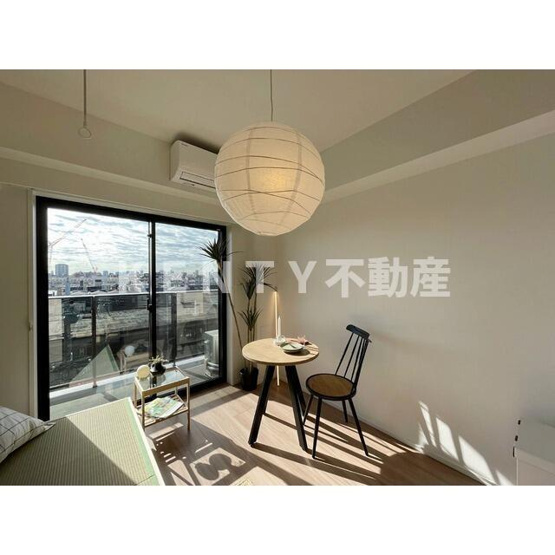 【居間・リビング】 | スタイリオ池上ＷｅＬＬ | こちらの居間で趣味の時間をお楽しみください