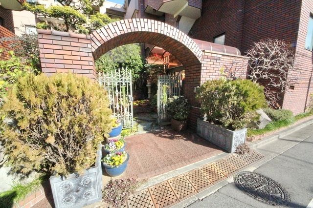 荻野ハイツのエントランス