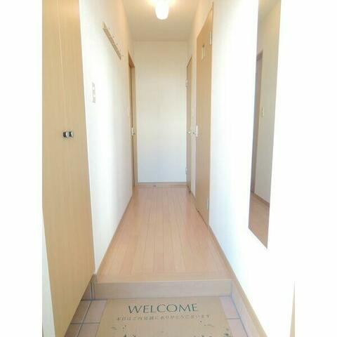 大和市西鶴間５丁目の賃貸マンションの玄関