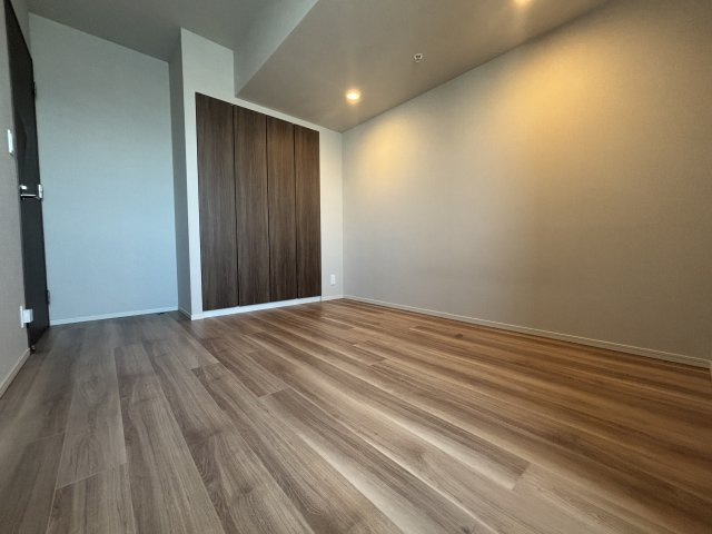 リバーガーデンタワー上町台筆ヶ崎の洋室